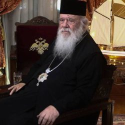 Ο Αρχιεπίσκοπος Ιερώνυμος ζητά ονομαστική ψηφοφορία για το νομοσχέδιο για τα ομόφυλα